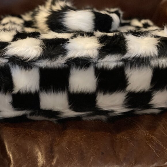 ⭐️HOST PICK⭐️MacKenzie Childs Totally Mod Fab Fur Check Tote! -NEW - Picture 9 of 16